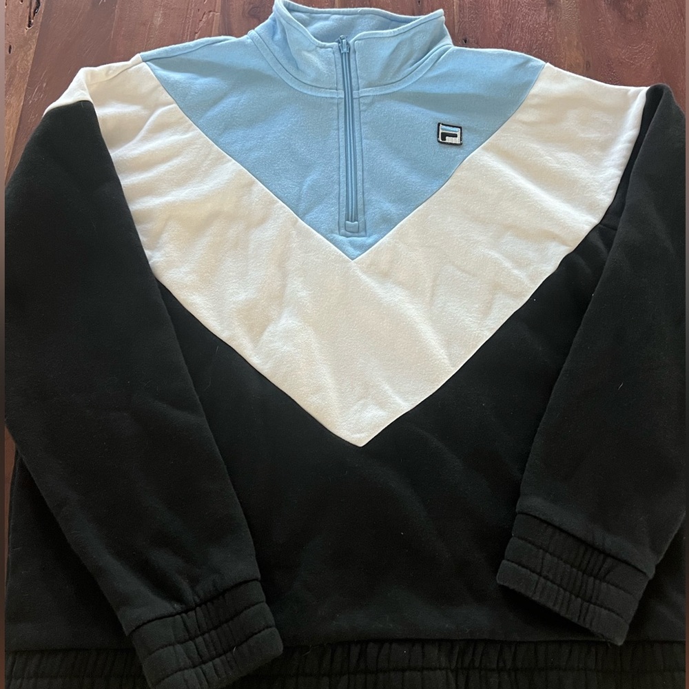 Fila sweatshirt. 3/4 sleeve. Vintage Vibes. Blue, White and Black.